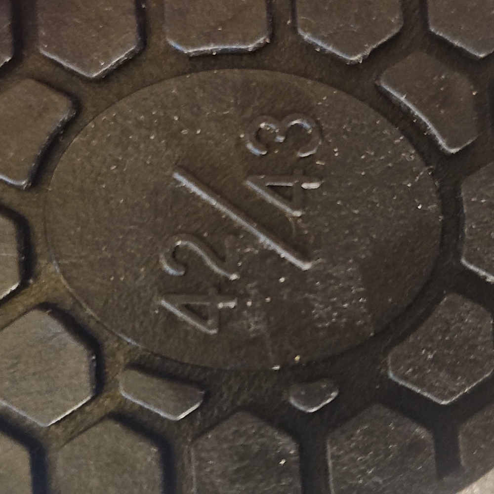 Blue Water Shoes  - NWOT - Picture 3 of 3